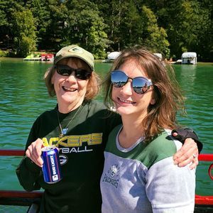 Meet your Posher, Cayla